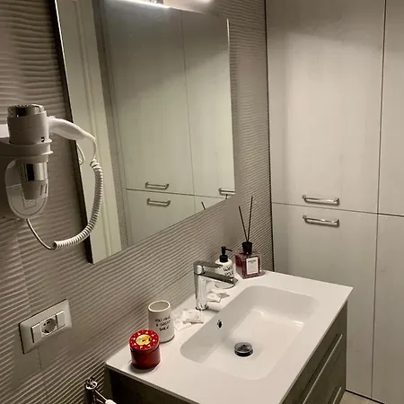 Flat Terry In Napoli